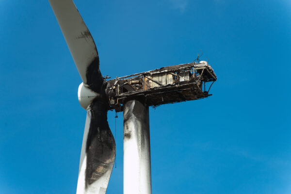 Turbulent times – What is the fate of aged wind turbines?